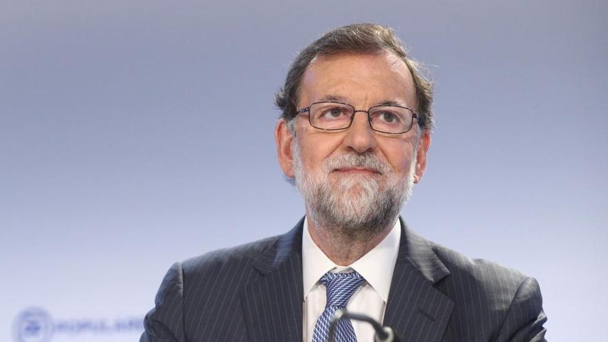 El votante del PP quiere a Feijóo como sucesor; el del resto de partidos, a Sáenz de Santamaría