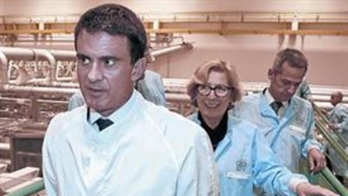 Firme 8 Valls visita una planta experimental cerca de Bordeaux.