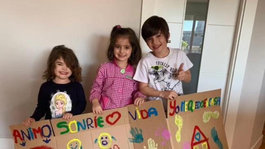 Los niños de Vilagarcia pintan y cantan para vencer al coronavirus