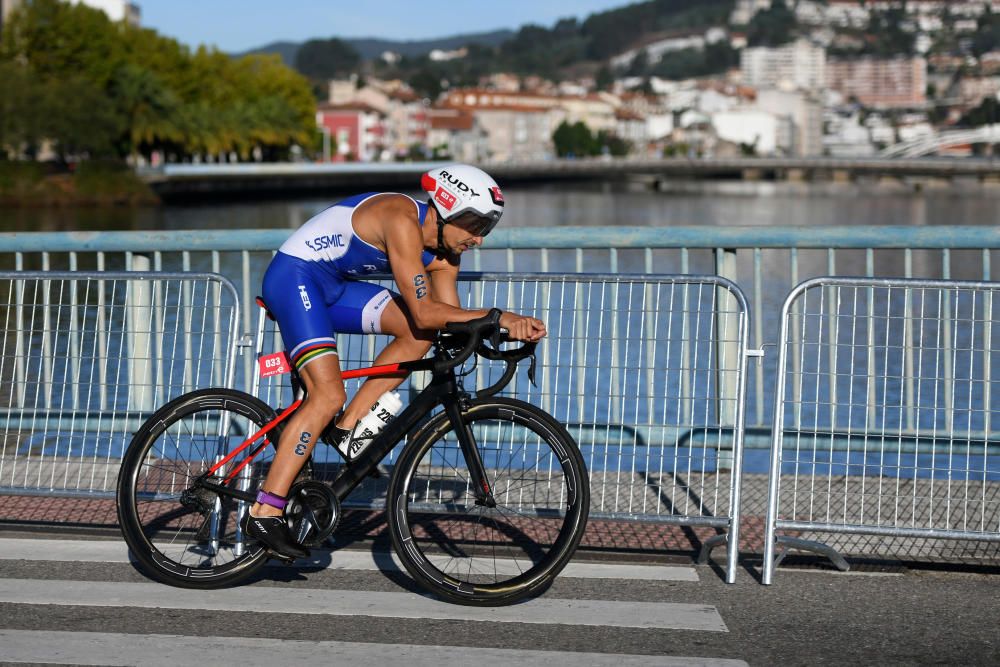 Los favoritos cumplen en el Campeonato de España de Triatlón Sprint en Pontevedra