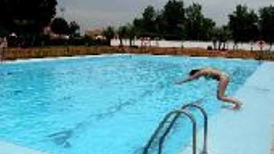 Las piscinas de Moraleja abren tras una inversión de 72.900