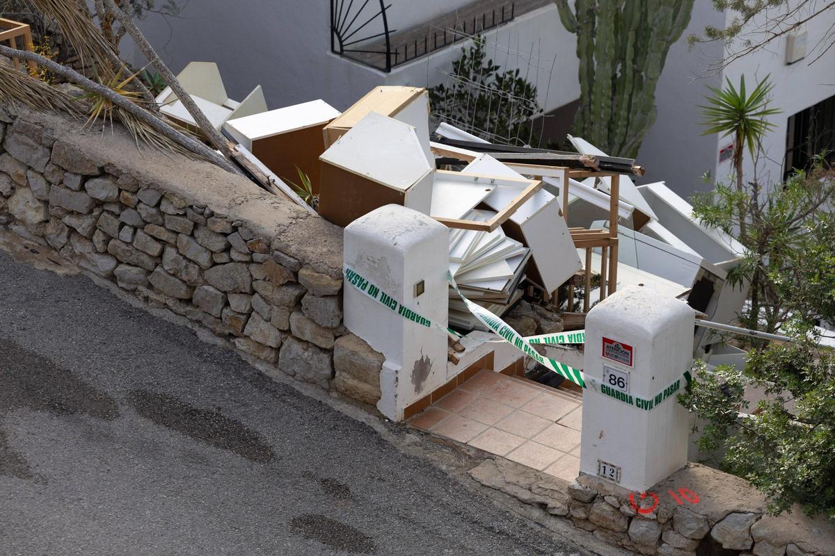 Las imágenes del derrumbe que dejó dos trabajadores heridos en Santa Eulària