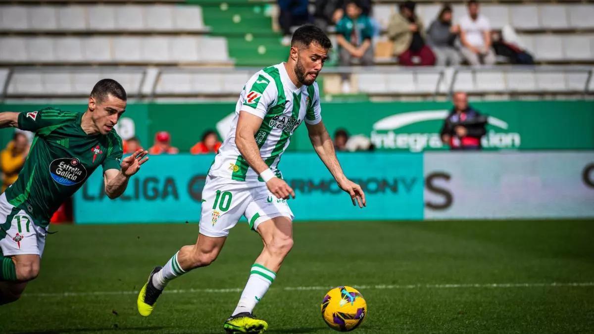 Jacobo González, durante el Ferrol-Córdoba CF de la pasada campaña.