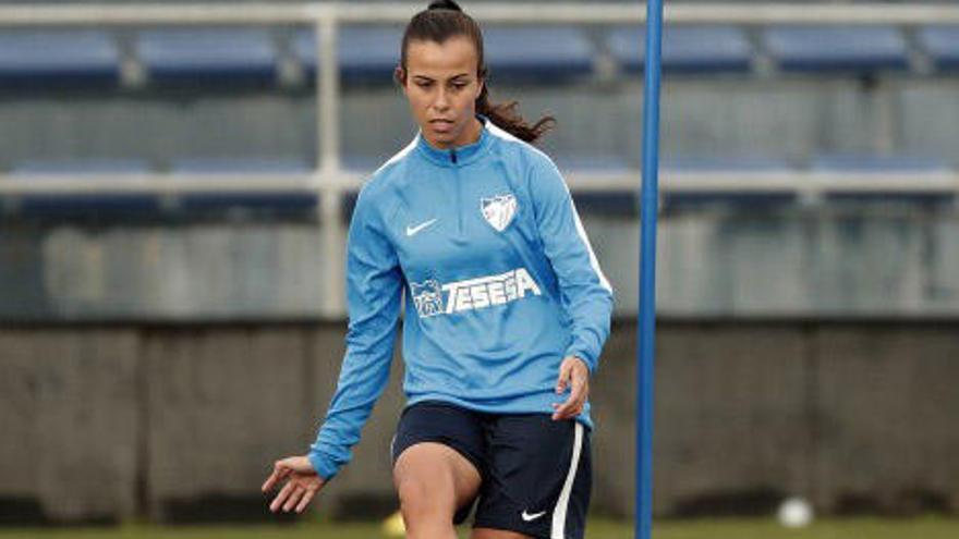 La defensa Paula, en un entrenamiento.