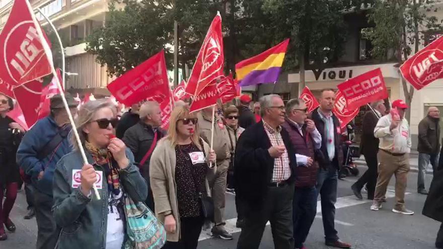 Unas 300 personas marchan de nuevo en Murcia para exigir "pensiones dignas"