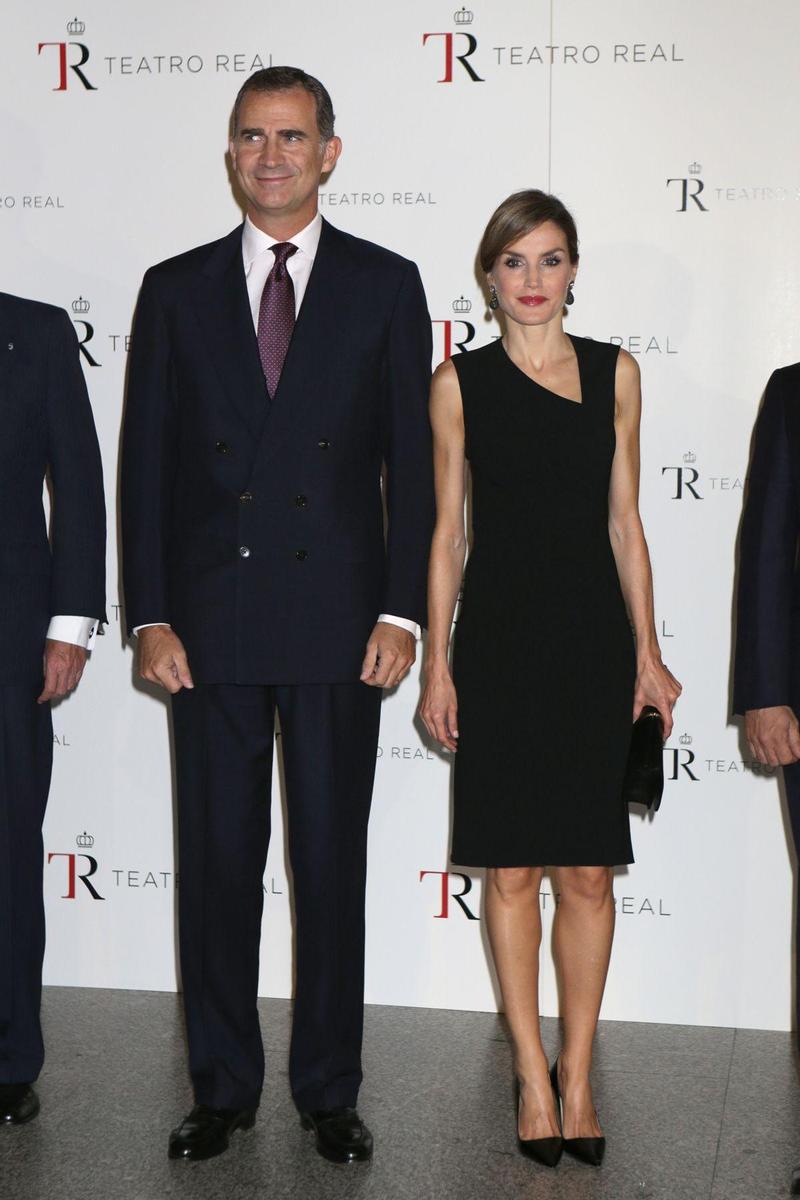 Felipe VI junto a Doña Letizia en la inauguración de la temporada de la ópera