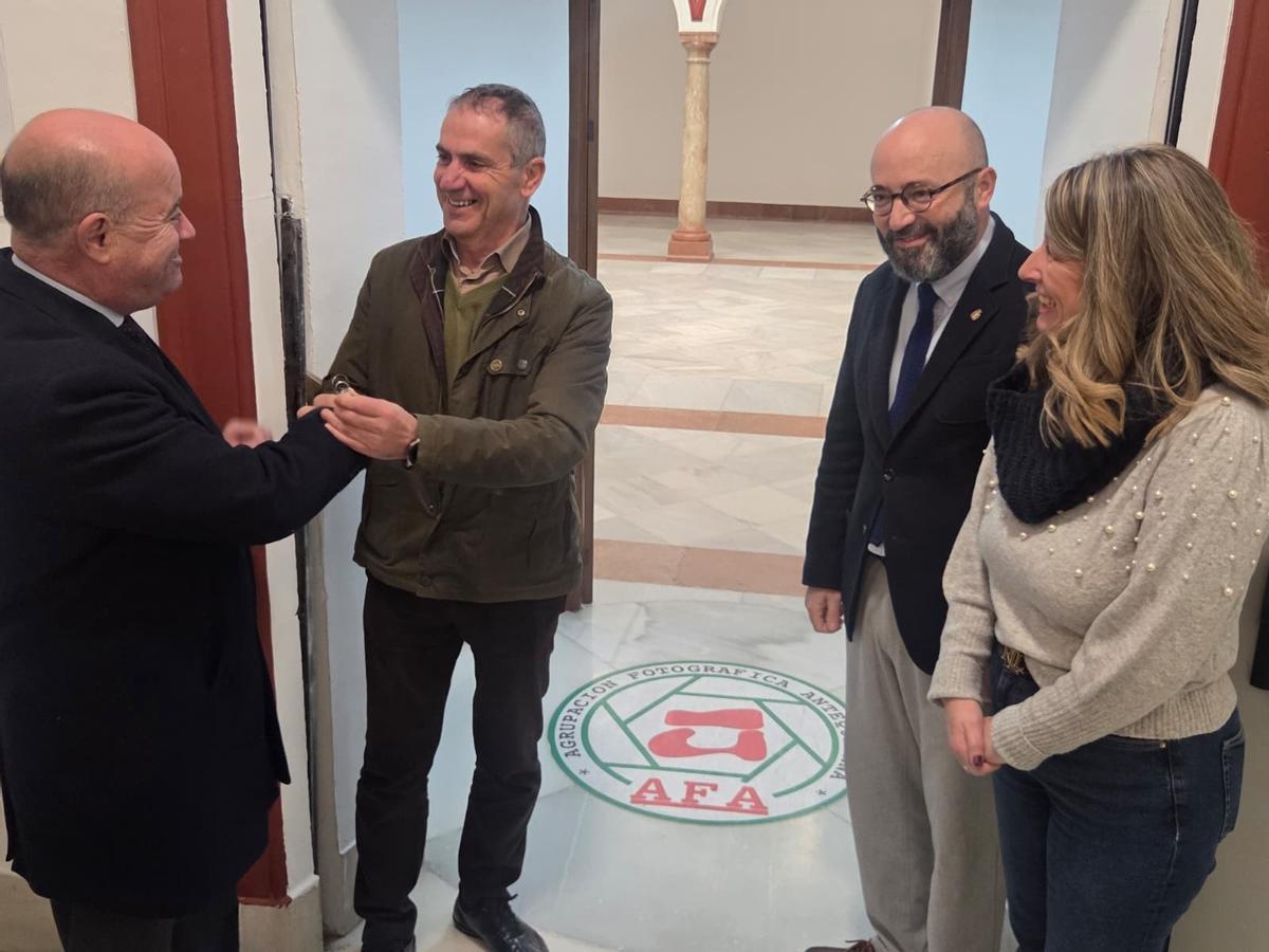 AFA recupera la sede para sus exposicionse con la reapertura de la Casa de la Cultura de Antequera.