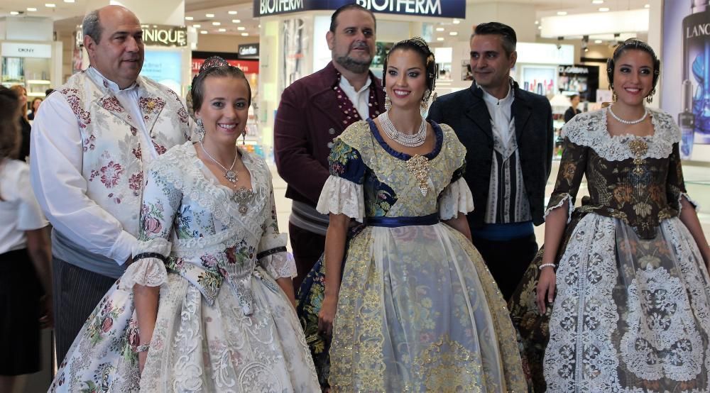 Las falleras mayores de la federación.