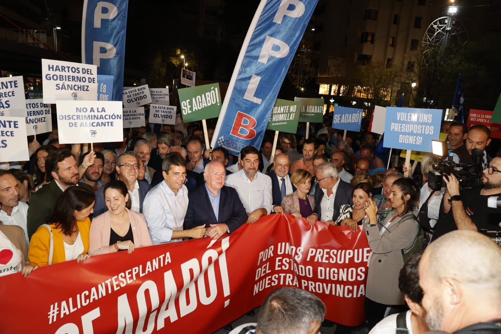 Manifestación en Alicante en protesta por los Presupuestos Generales del Estado