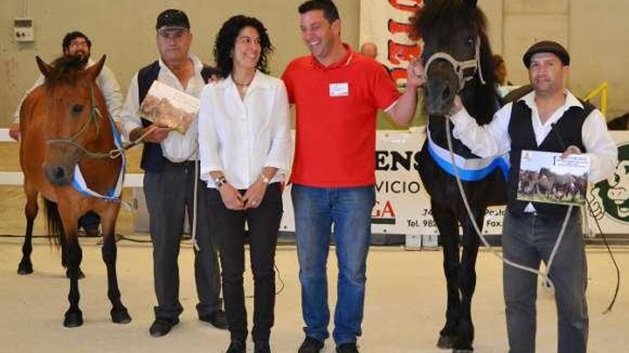 Entrega de premios a los mejores caballos de raza gallega.