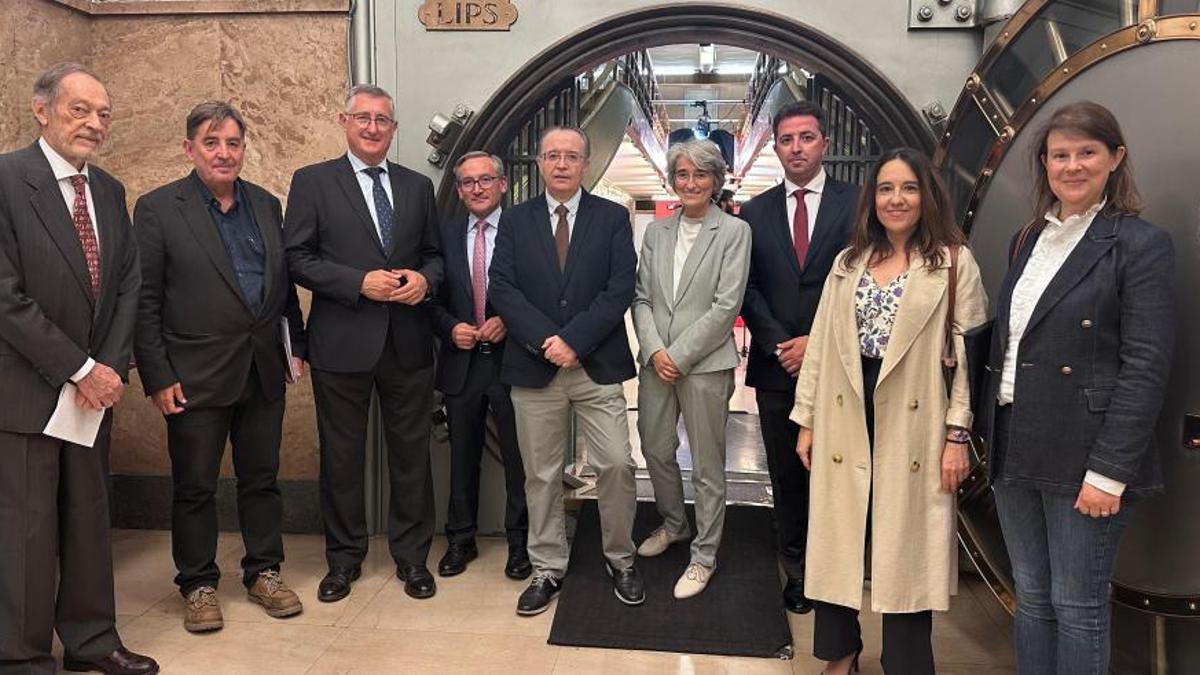 Foto de familia en el acto que se ha celebrado en el Instituto Cervantes.