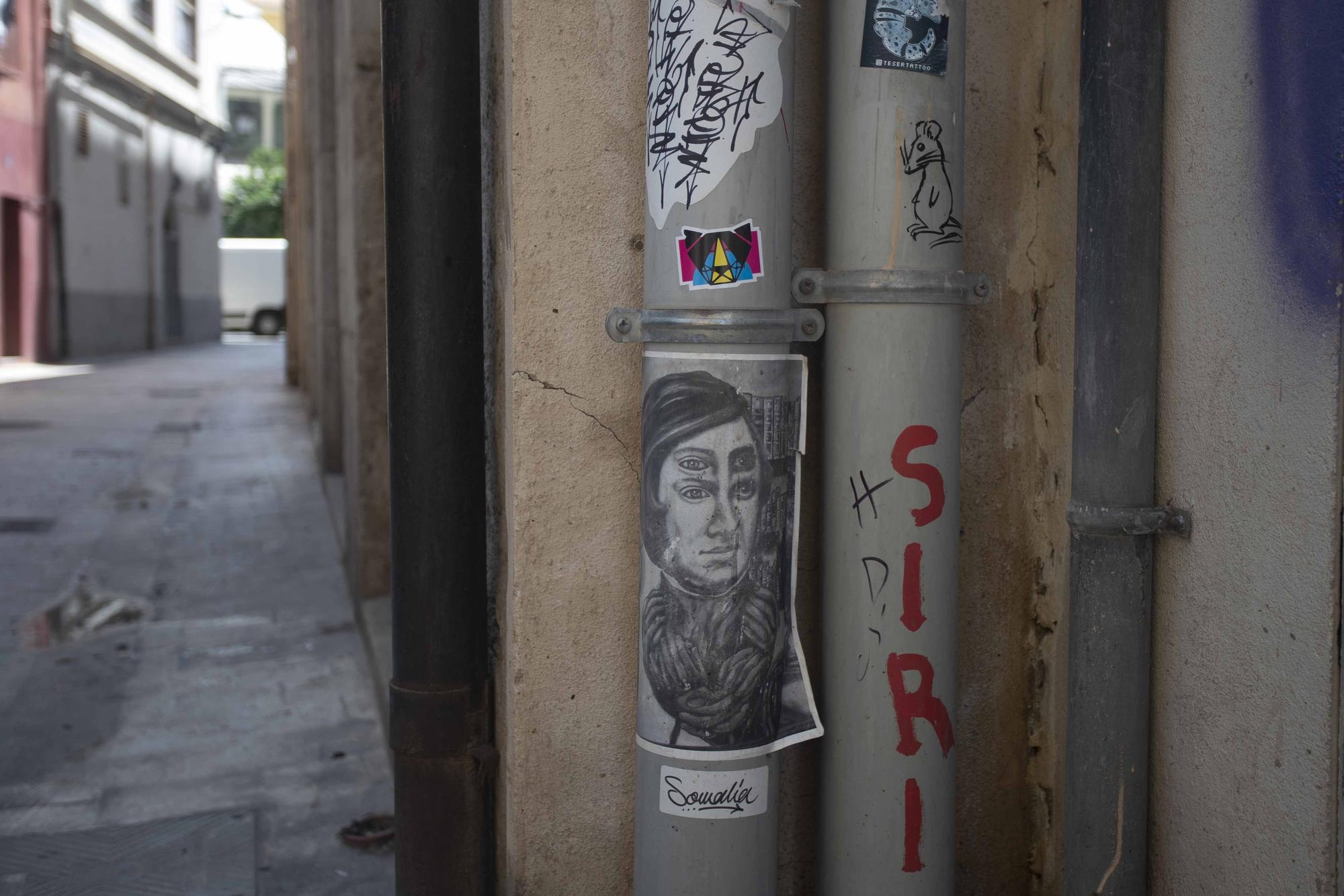 Las calles del barrio del Carmen son un museo repleto de arte.