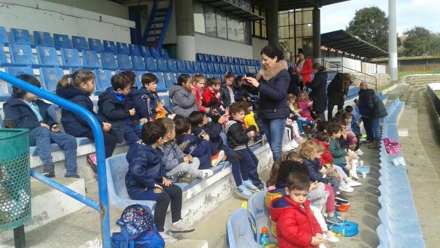 Los alumnos de La Vallina visitan al Marino