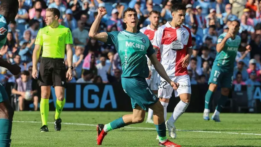 Toni Martínez se la deja en bandeja a Ángel Pérez para meter el segundo del Alavés