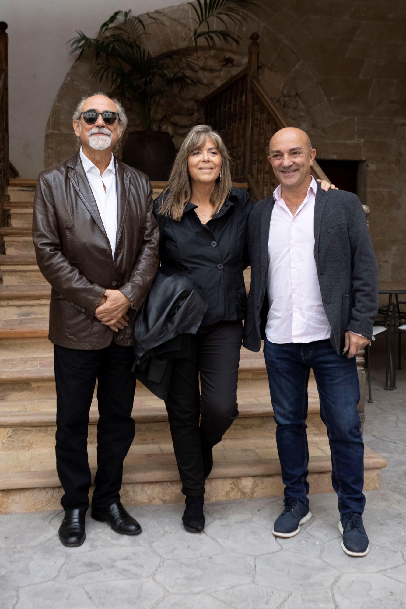 Roberto Menéndez, Maria del Mar Bonet y Toni Cuenca, en Son Amar