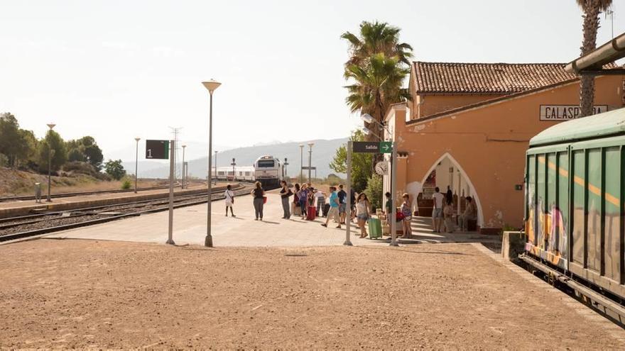 La estación de tren de Calasparra es la única de la comarca del Noroeste.