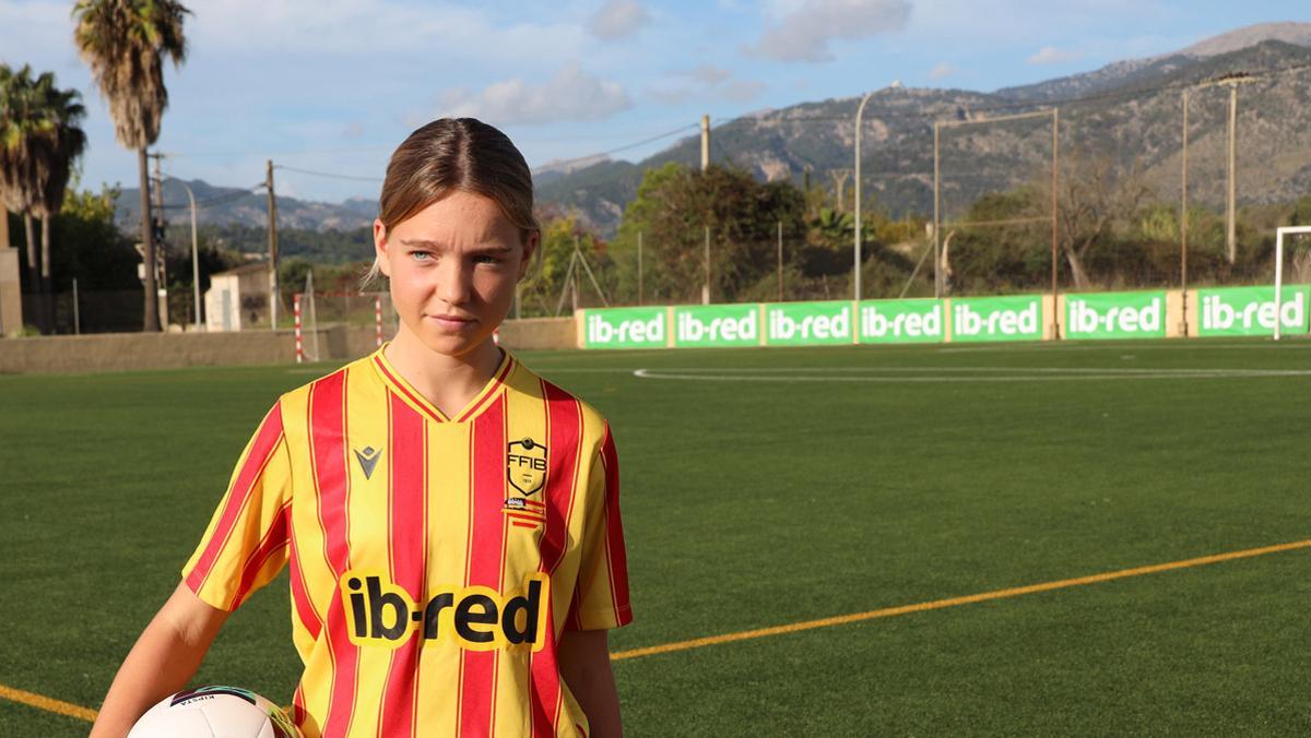 Safira Sabari, capitana de la Selección Balear sub-12 y protagonista del anuncio