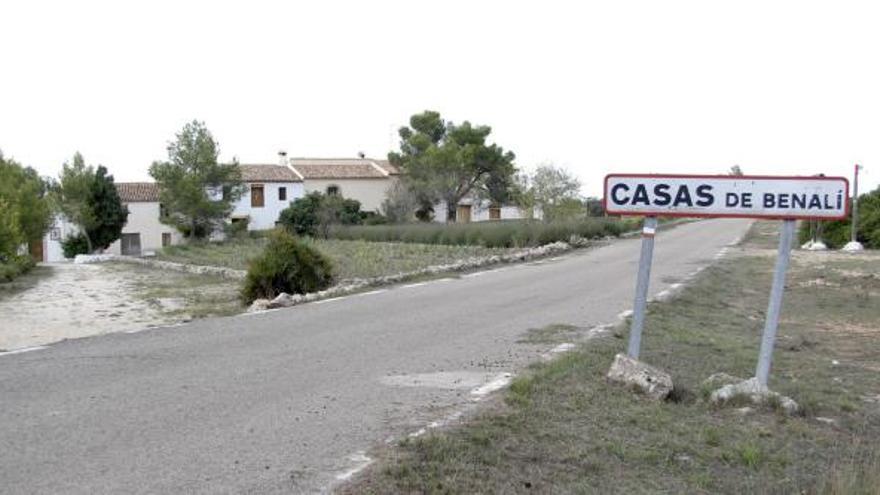 El cementerio, adscrito a la parroquia de Benali, dejó de usarse hace 60 años.