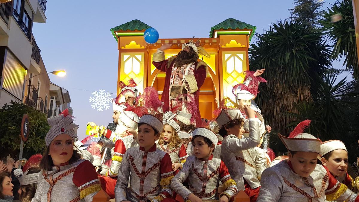 La cabalgata de Lucena buscará este año avenidas más amplias.