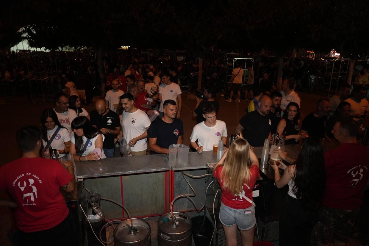 Galería: Les imatges del sopar de tombet de les penyes en les festes de Vila-real