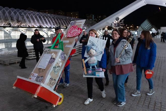Primer día de entrega de ninots para la Exposición de las Fallas 2026 (I)