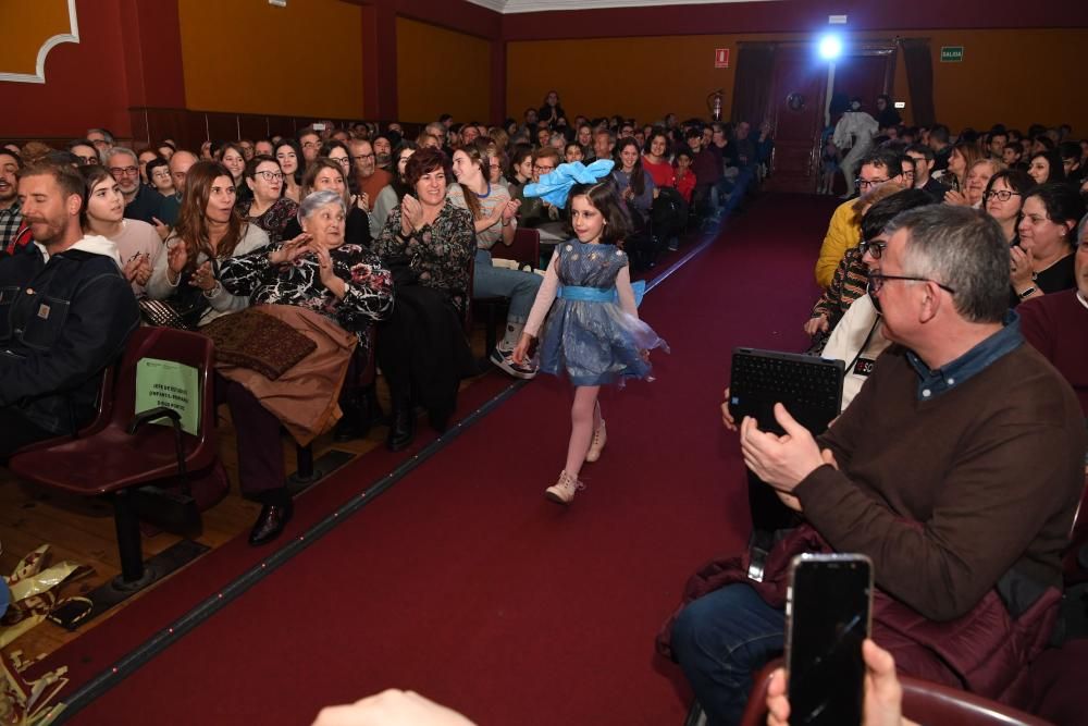 Desfile en Salesianos con ropa reciclada