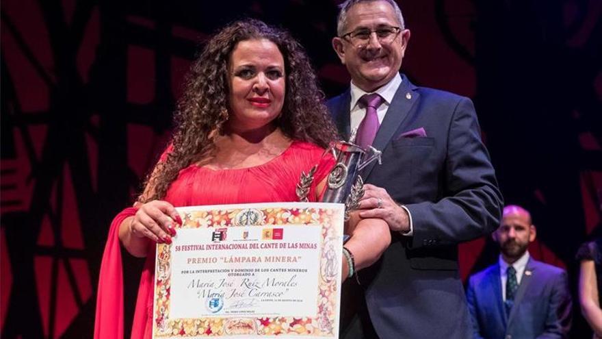 El cantaor pacense El Perrete logra dos premios en el festival de La Unión