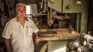 Paco tocó madera