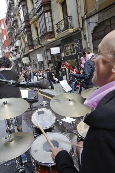 Jornada "De tiendas a mediodía" en Gijón