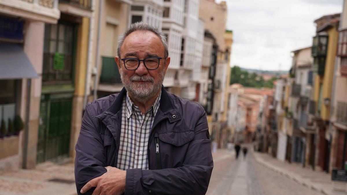 Luis Miguel de Dios fotografiado en la calle Balborraz de Zamora