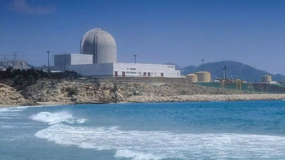 Dos de las tres centrales nucleares catalanas se preparan para volver a la red eléctrica