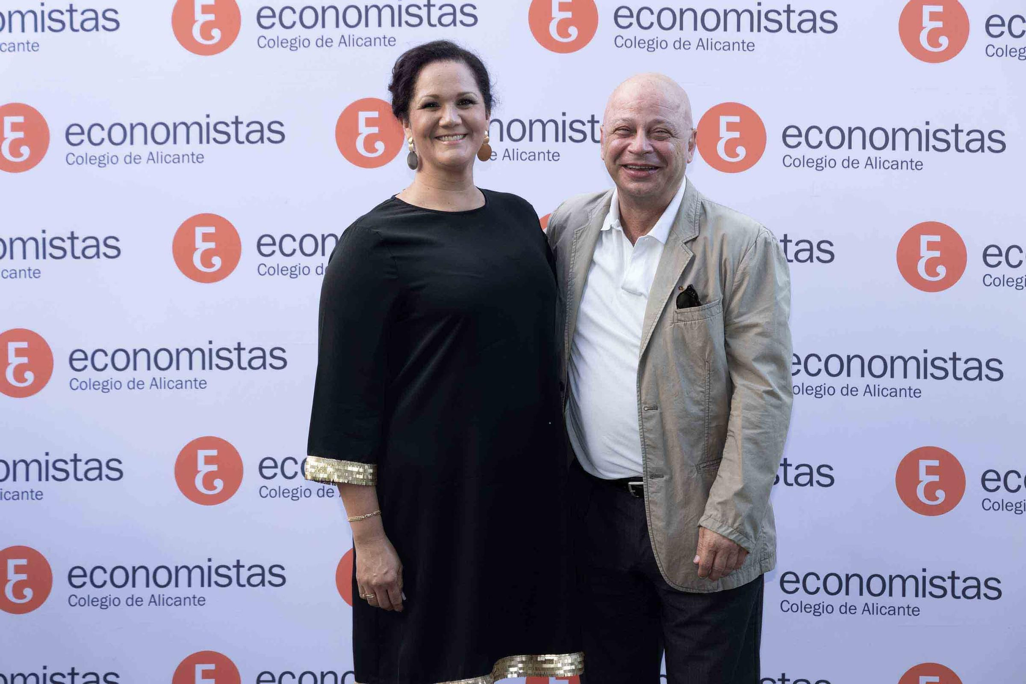 El Colegio de Economistas de Alicante celebra su cena anual en honor a su patrón