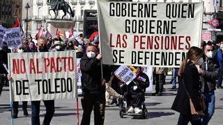 Cientos de personas se manifiestan en Madrid contra la privatización de las pensiones