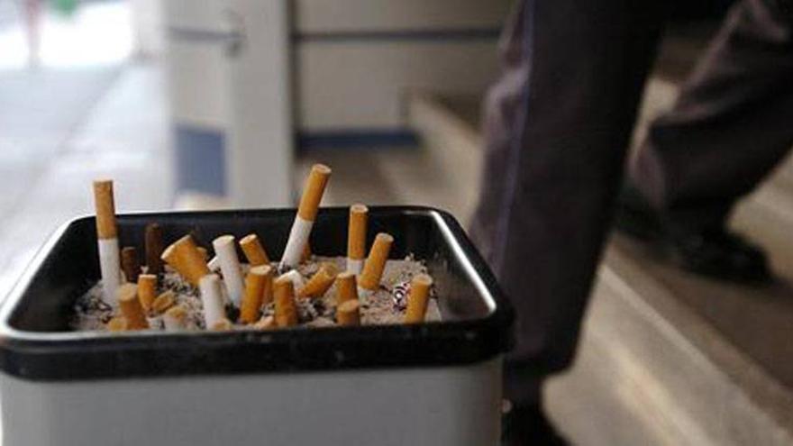 Un abogado denuncia a Sanidad por su pasividad ante los daños del tabaco