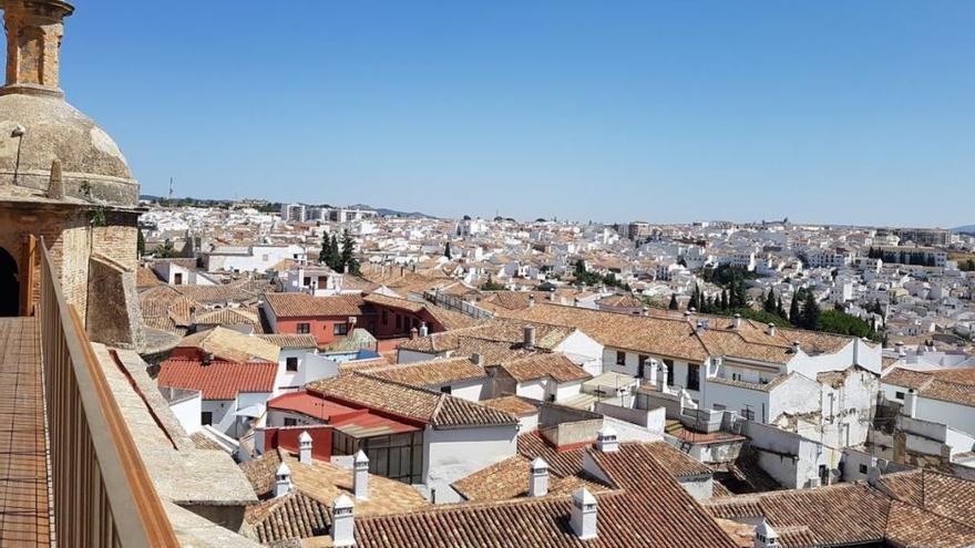 Vista del casco histórico de Ronda desde la iglesia de Santa María la Mayor.