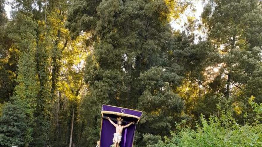 Las imágenes de Os Remedios volvieron a la iglesia de Tirán