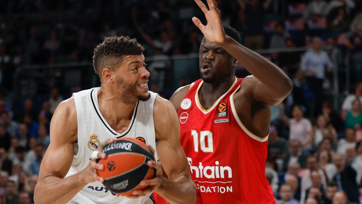 Tavares se 'comió' con patatas a Moustapha Fall