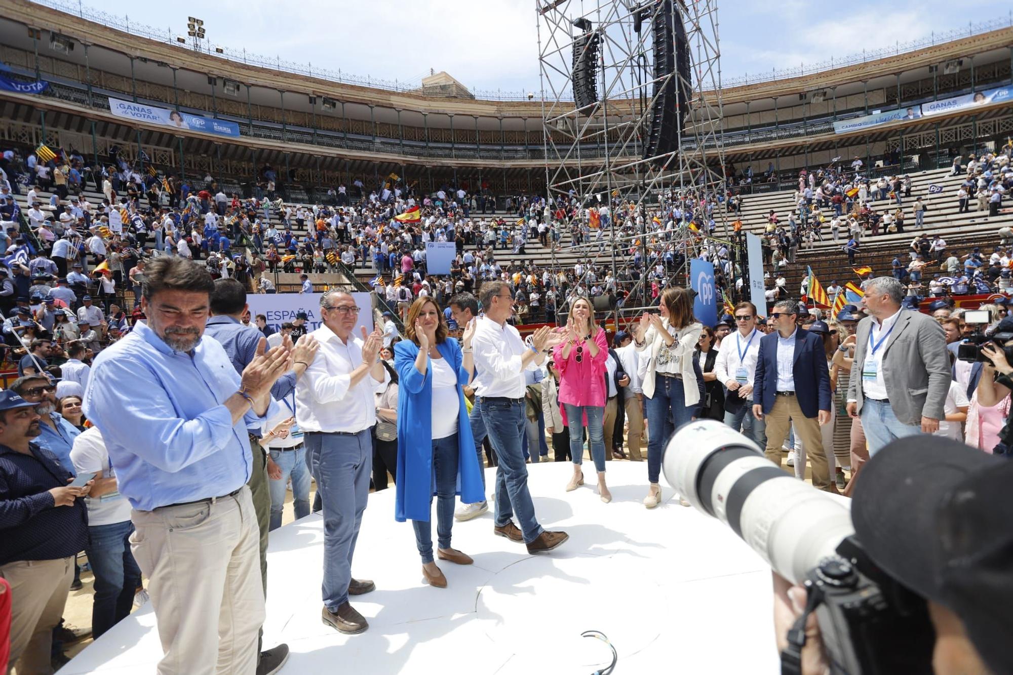 Mitin central del PPCV en la Plaza de Toros de València