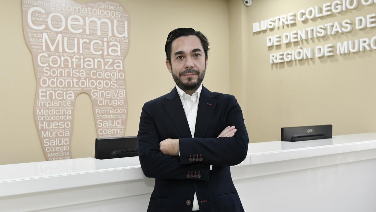 Pedro Caballero es el presidente del Colegio de Dentistas de la Región de Murcia.