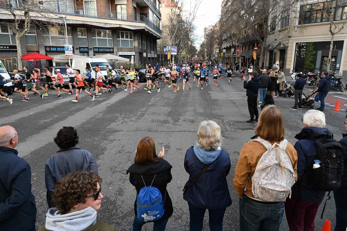 ¿Has participado en la Marató de Barcelona 2024? ¡Búscate en las fotos¡