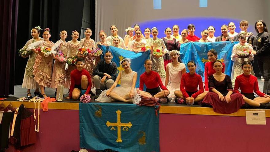 La escuela DanzAsturias refrenda su cantera de bailarines en Siero