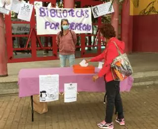 Vacían dos bibliotecas y se llevan los libros al tanatorio