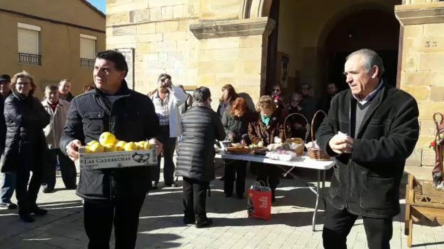 Así fue la subasta de San Antón en Granja