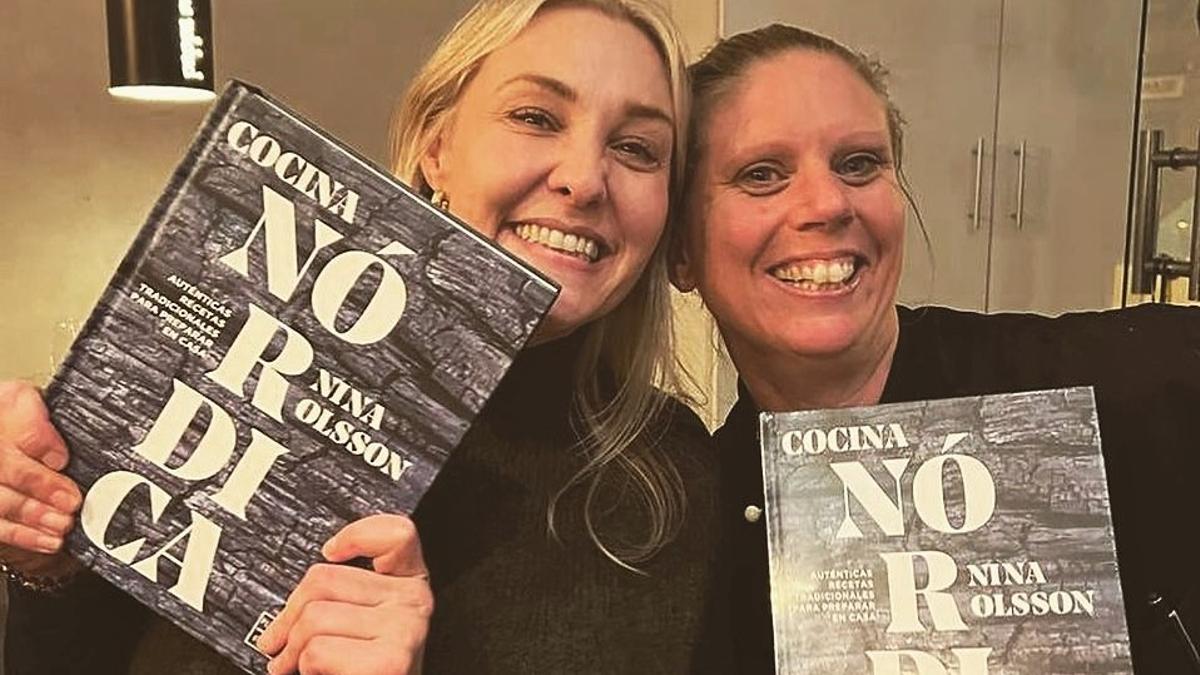 La fotógrafa Sara Larsson y la chef Nina Olsson, autoras del libro 'Cocina nórdica'.
