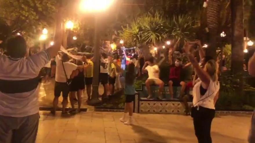 Celebración en la Glorieta del ascenso del Elche CF