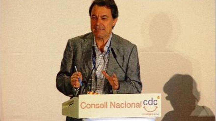 Artur Mas va fer una crida a plantar cara als violents &quot;sense complexos&quot;.