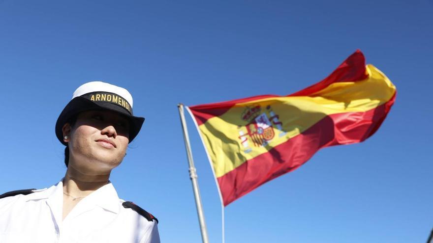 La visita del patrullero "Arnomendi" a Gijón, en imágenes