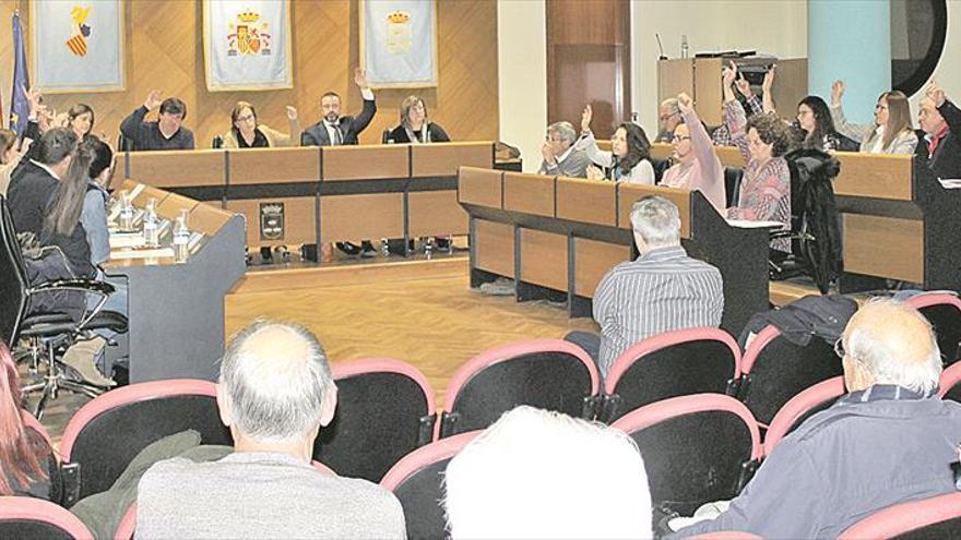 PSOE, PP, Compromís y Cibur, unidos a favor del ‘bou al carrer’