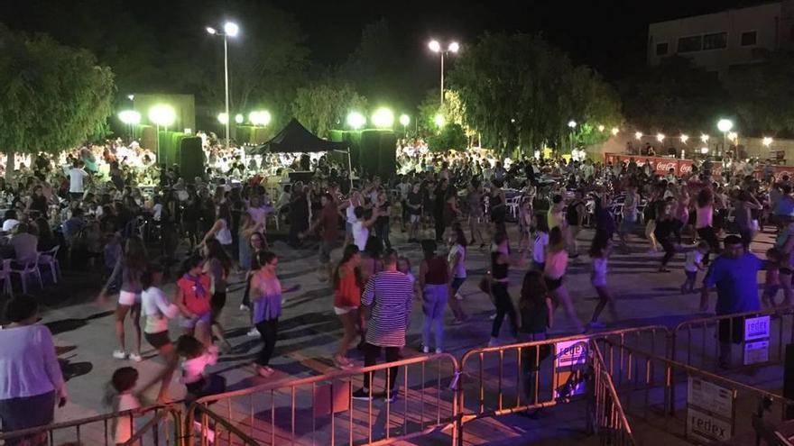 El Parc de n&#039;Hereveta de Porreres se viste de fiesta y color en la &#039;torrada&#039;