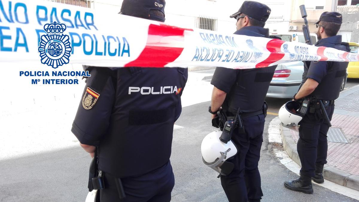 Agentes de Policía Nacional.